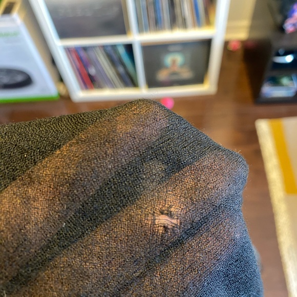 Marc Jacobs Lightweight Scarf in Black & Silver - Picture 3 of 8